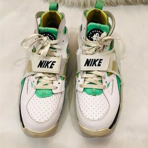 Nike Kids High-Top Sneakers - White and Green Accents